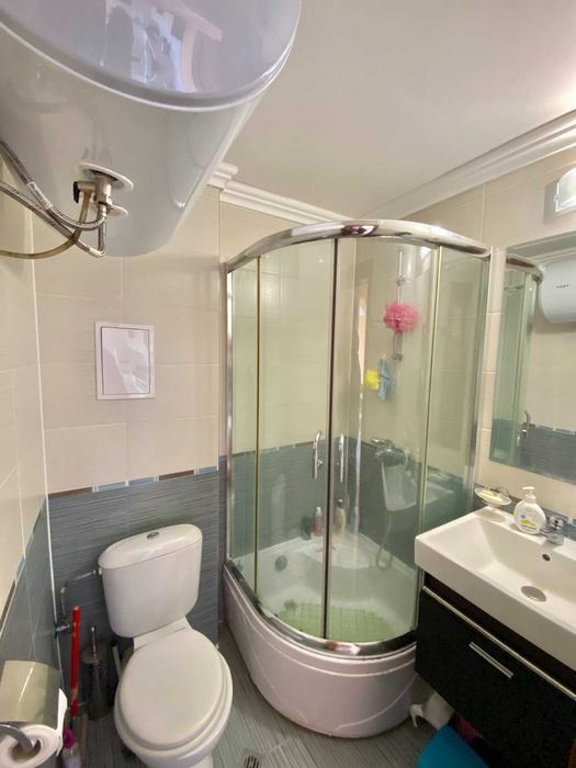 Двустаен апартамент на метри от плажа в к-с "Лазур 5"