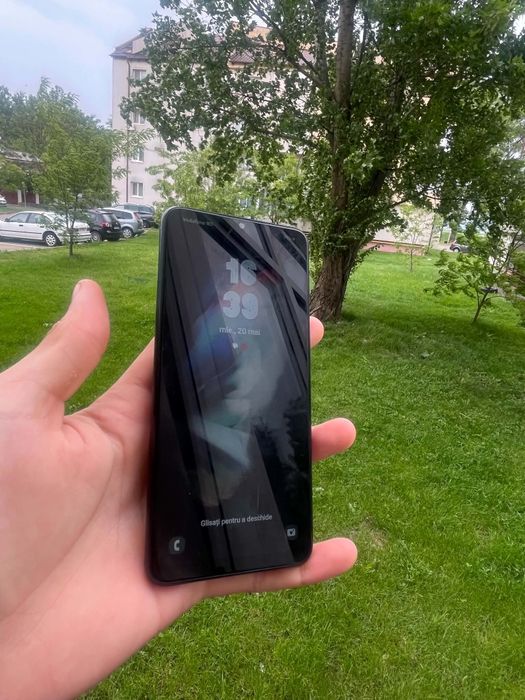 Samsong a04s schimb cu iPhone