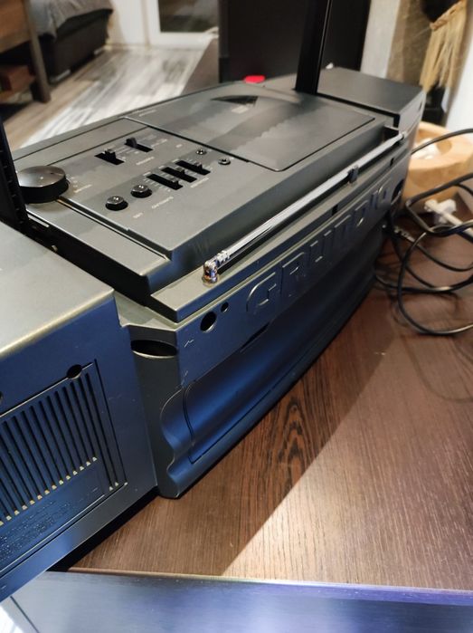 Радиокасетофон GRUNDIG