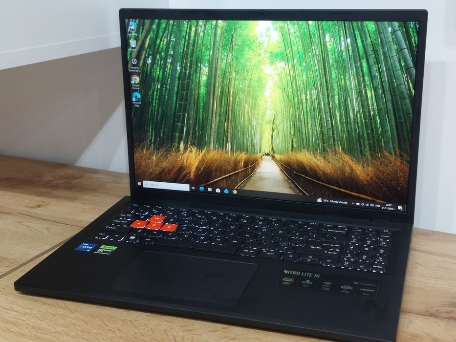 Чисто нов геймърски лаптоп Acer Nitro Lite 16 NL16-71G Core i5-13420H