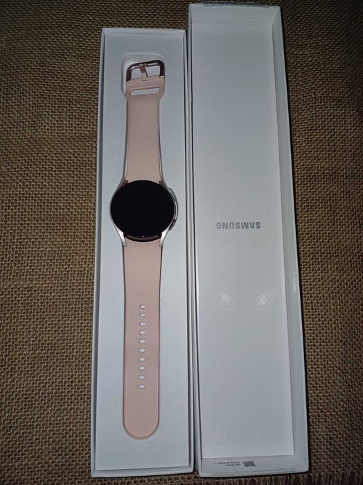 Смарт часовник Samsung Galaxy