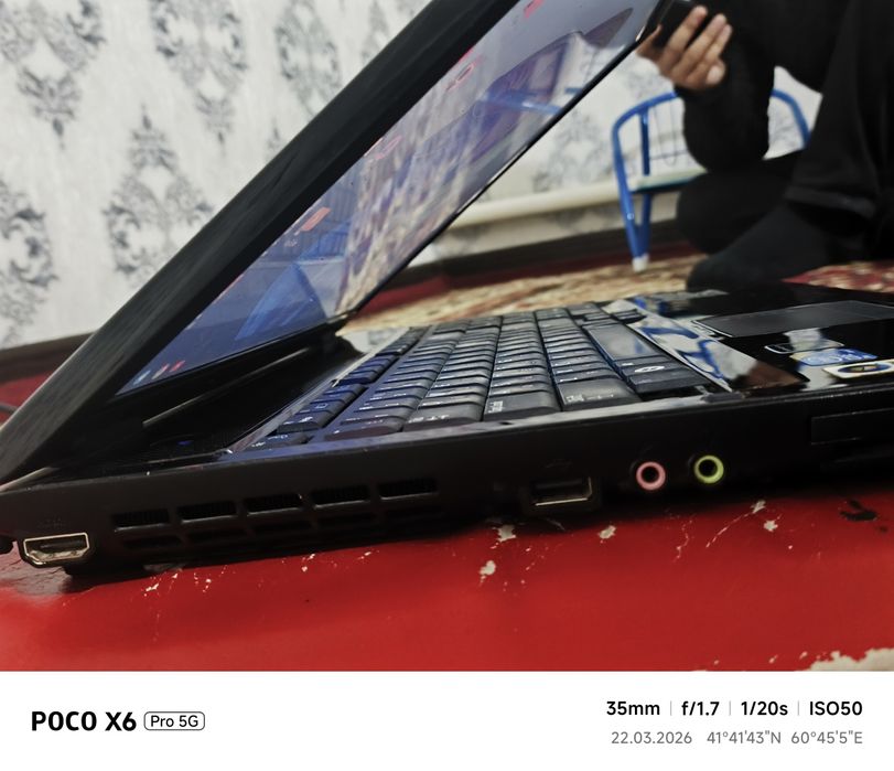 Noutbook Samsung R710 yangiday hali