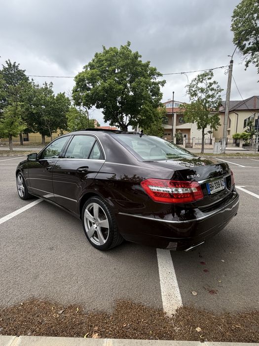 Mercedes e350   3.0 v6 euro 5  Full