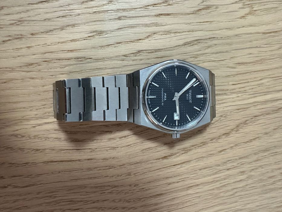 Tissot PRX Powermatic 80 T137.407.11.051.00 – перфектно състояние, пълен комплект, гаранция