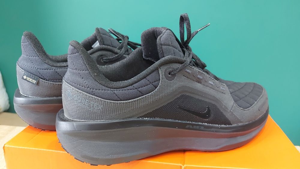 Продавам маратонки Nike Air Winflo 11 Gore-Tex