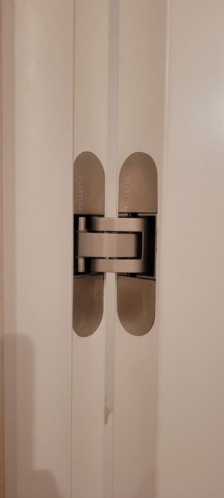 Установка межкомнатных дверей