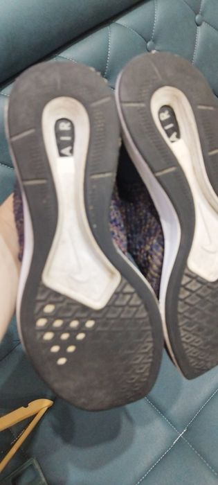 Кроссовки Найк 40размер