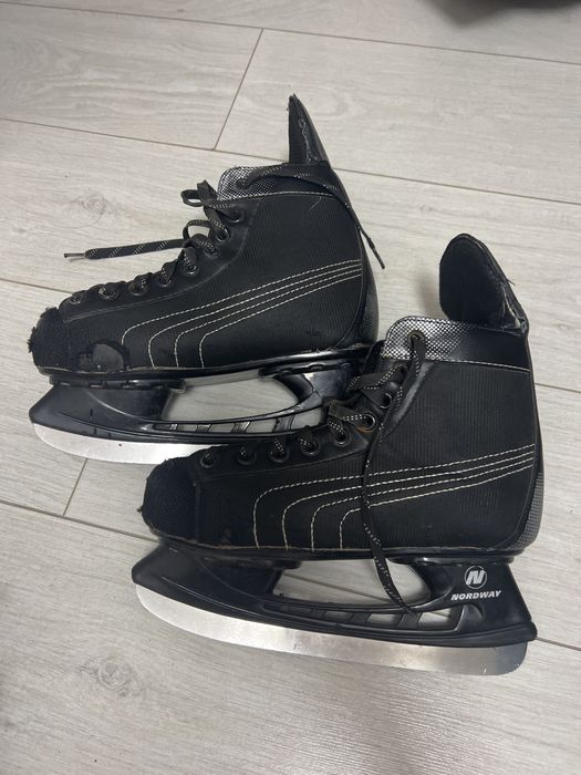 Продам детские коньки в Павлодаре