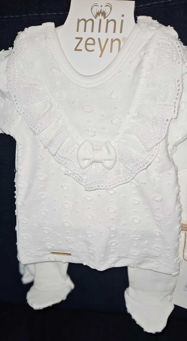 Нежна дрешка за новоредно в бяло с дантела