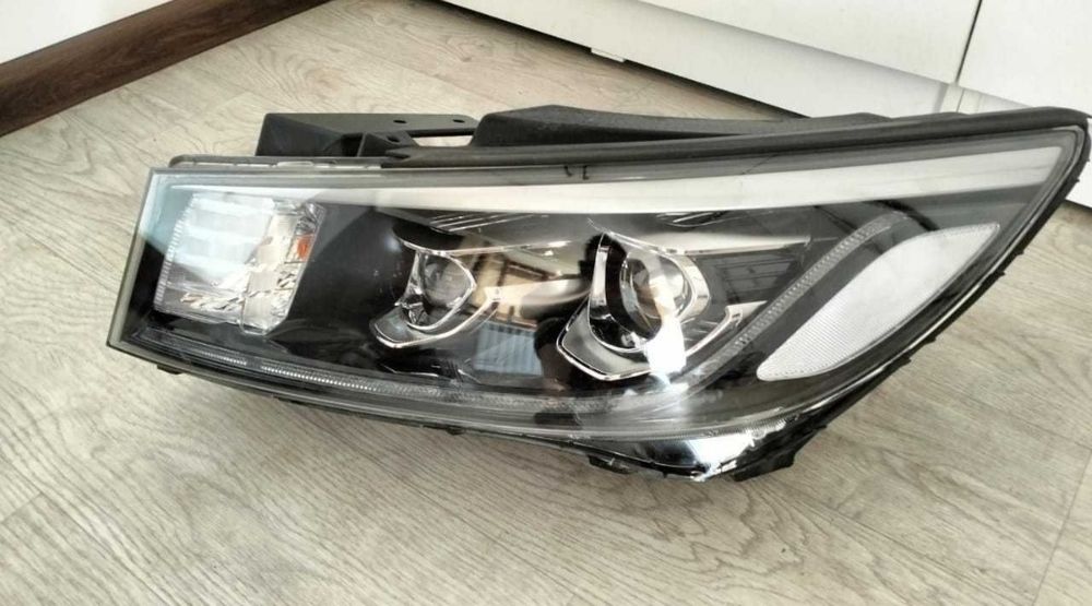 Карнивал передний фара АвтоРазбор