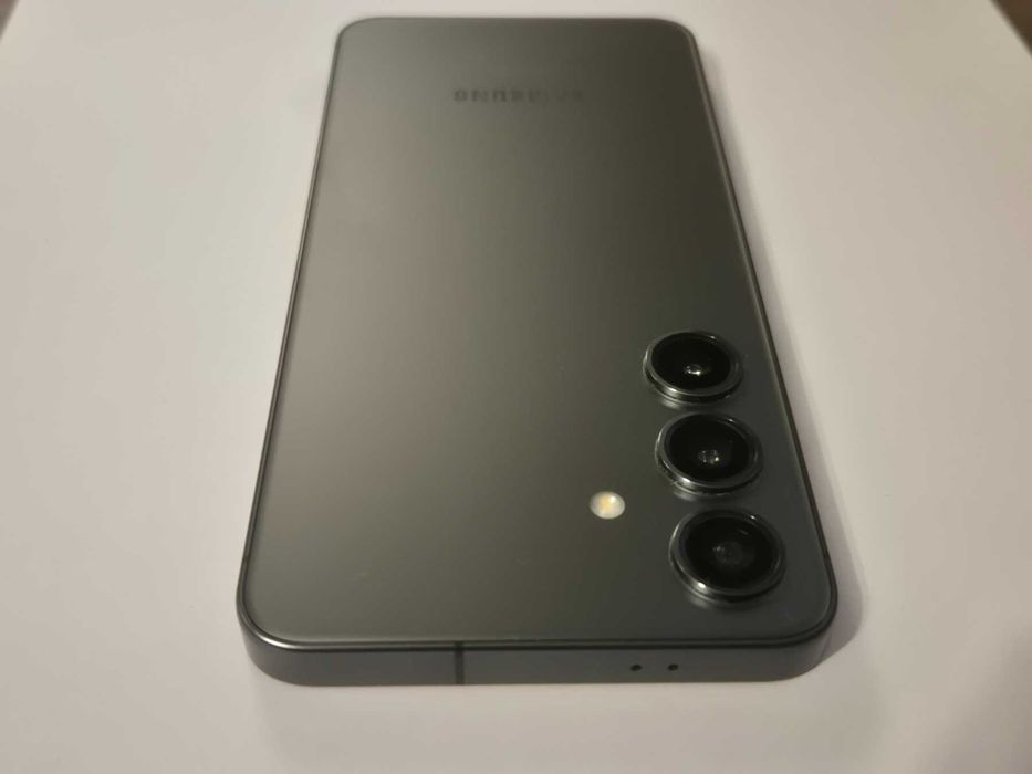 Samsung S24 256GB като нов