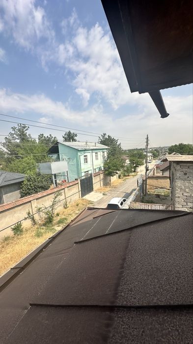 dala hovli sirochna sotiladi!!