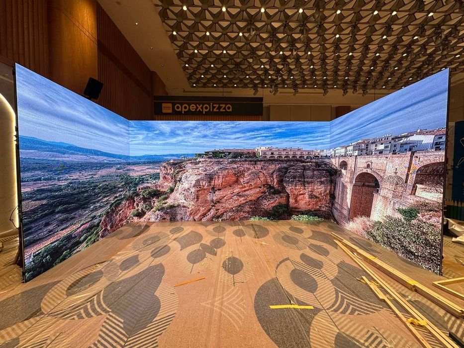 Аренда и продажа лэд экранов и алюминиевые конструкции