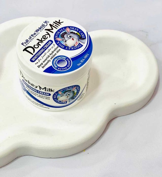 Избелващ и хидратиращ крем за лице,магарешко мляко Fruit of the Wokali