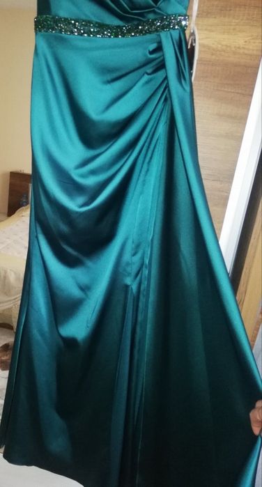 Дълга официална рокля