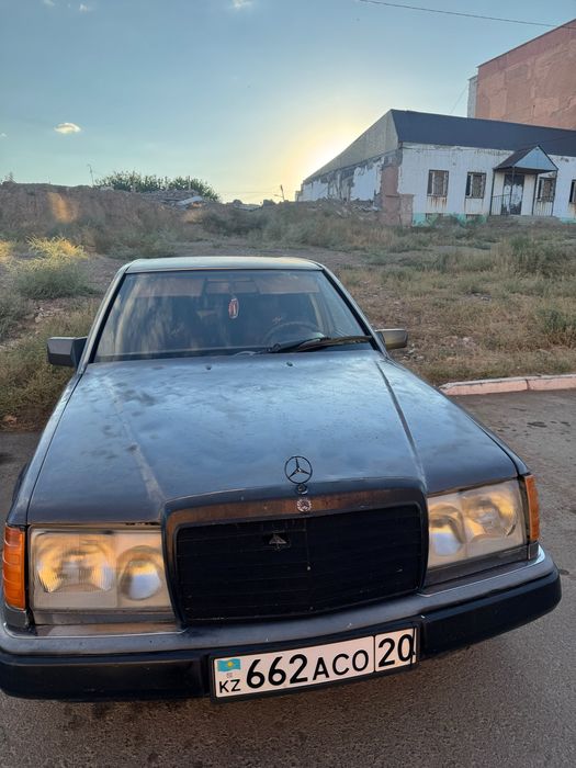 Мерседес W124 2.8