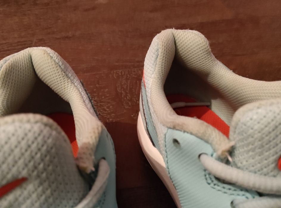 Оригинални маратонки Nike Air Zoom Resistance