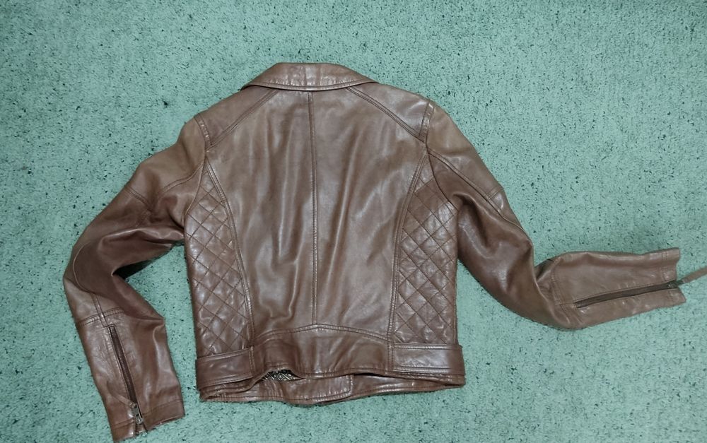Кожаная куртка женская