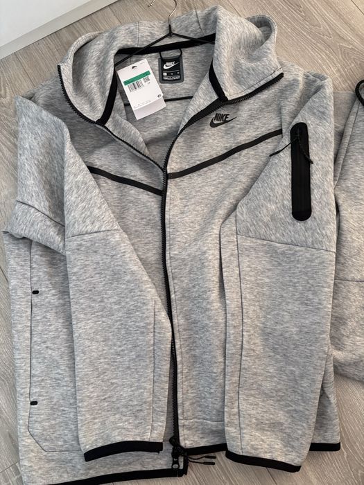 Trening nike tech gri marimea xl