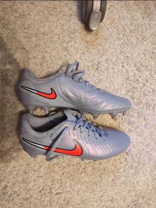 Nike Tiempo nr.41 pentru teren moale