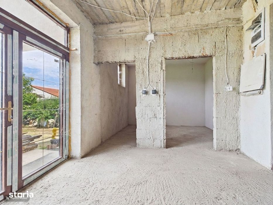 Clădire 850 mp, Czaran Gyula, 8 parcări