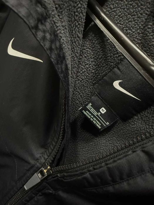 NIKE преходно яке/унисекс/М размер