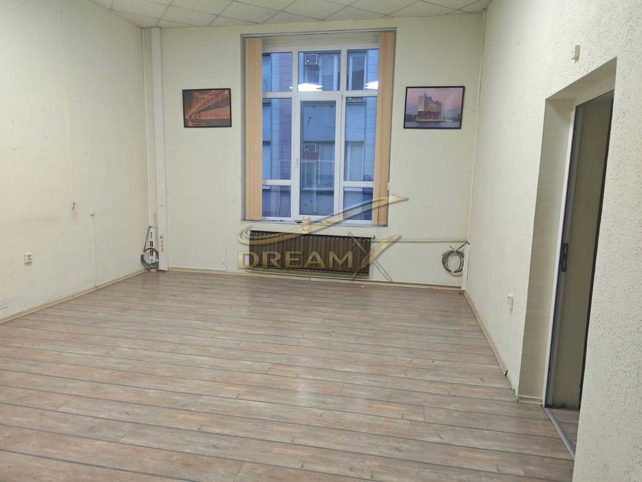 Офис под наем в Центъра на гр. Пловдив! 7186347
