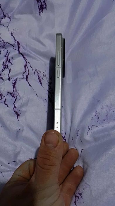 Xiaomi 15, sistem de operare HyperOS. Ca nou. Se fac poze și videoclip