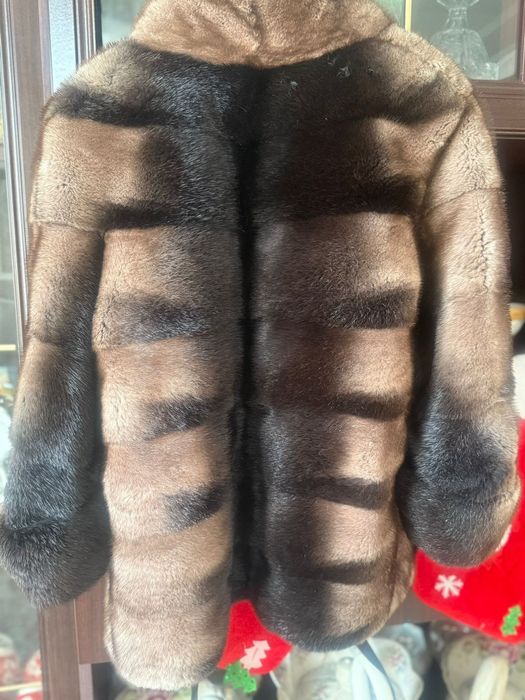 Продам норковую шубу