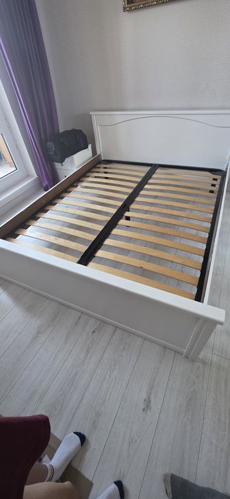 Продам кровать с матрасом