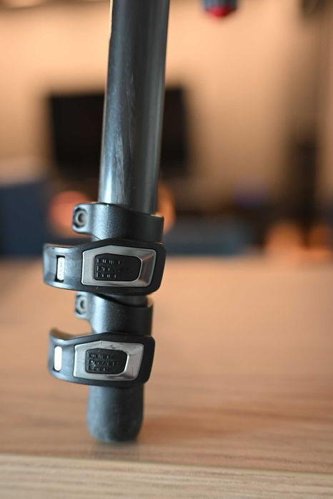 Manfrotto MT055CXPRO3 Picioare Trepied Carbon + cap foto cu bila MHXPRO-BHQ2