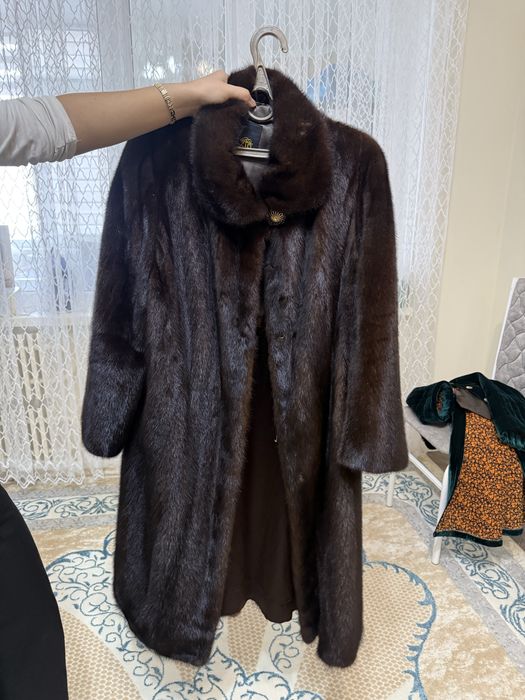 Продается шуба б/у 56 размер