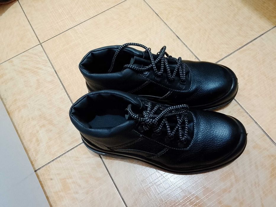 Спецобувь 42 размер