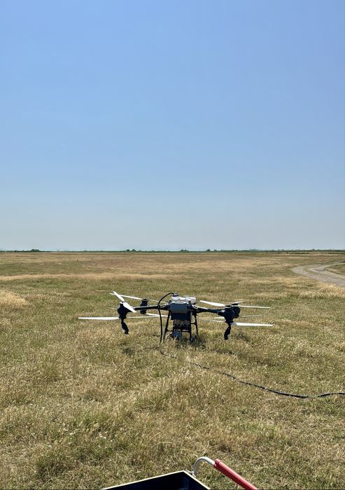 Prestari servicii cu drona agricola