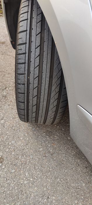 Гуми 235.45.18.   .