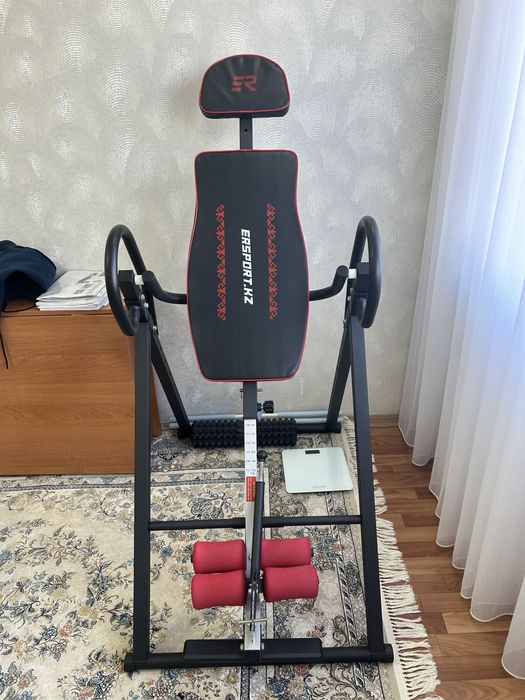 Инверсионный стол-тренажер