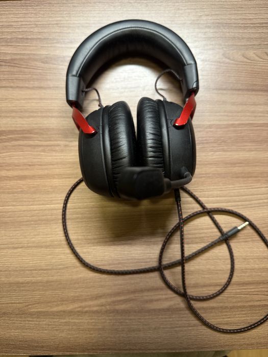 Игровые наушники HyperX Cloud 3