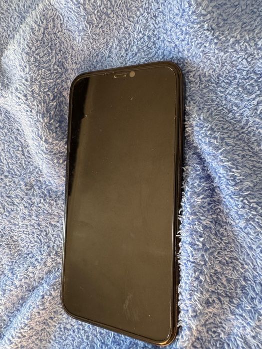 Продается i phone 12