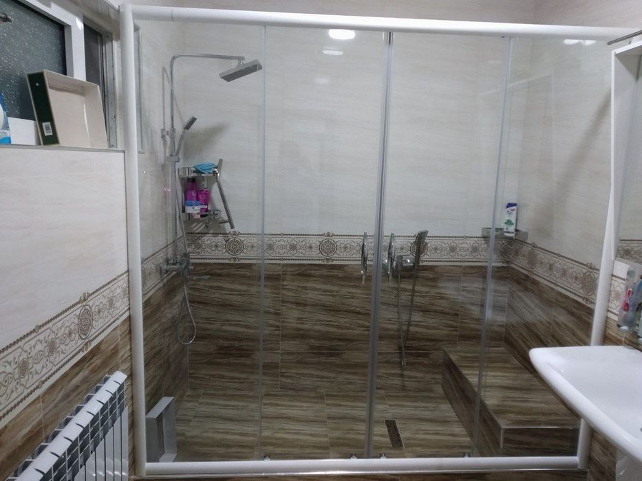 Душга ойна. Душ кабины