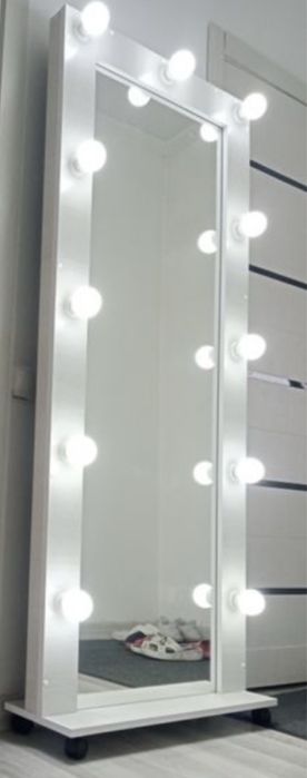 Зеркало напольное