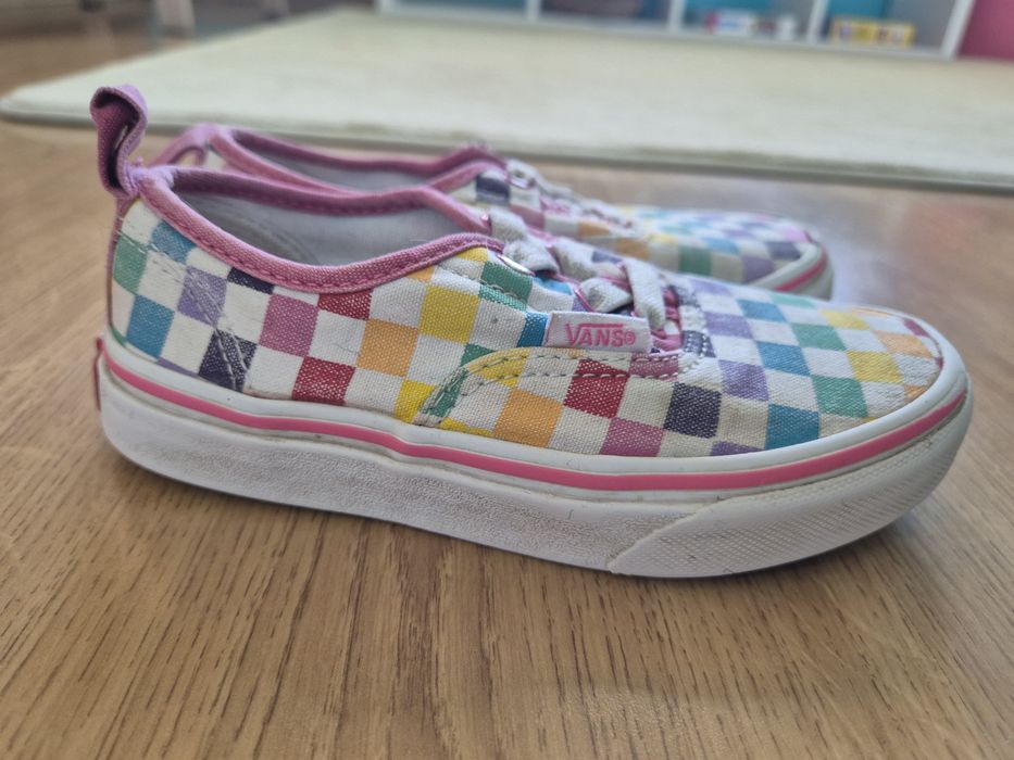 Кецове Vans, Nike, Converse