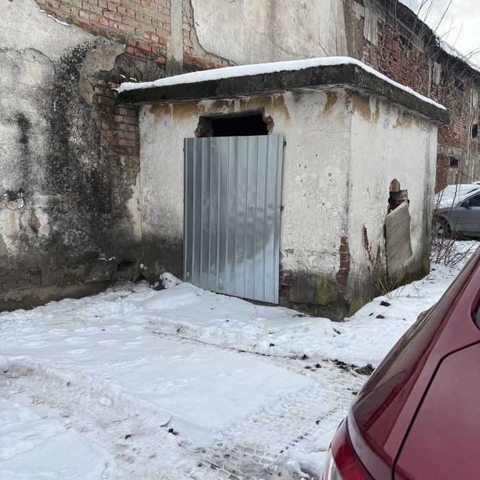 Hală industrială de închiriat (perioada fără chirie)
