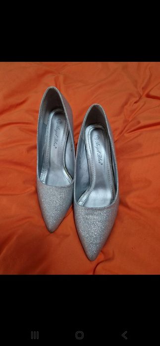 Pantofi cu toc dama argintii