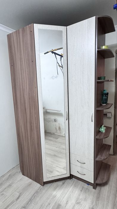 Продам вместительный шкаф