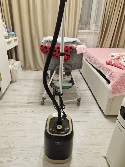 Продам паровой утюг Tefal
