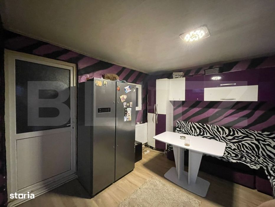 Casa de vanzare, 97 mp, zona Piata Centrala