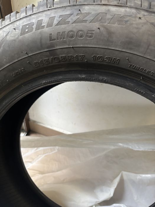 Amvelope iarna Bridgestone 215/65/R17