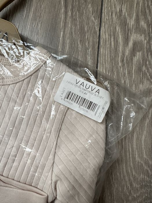 Продам детские вещи