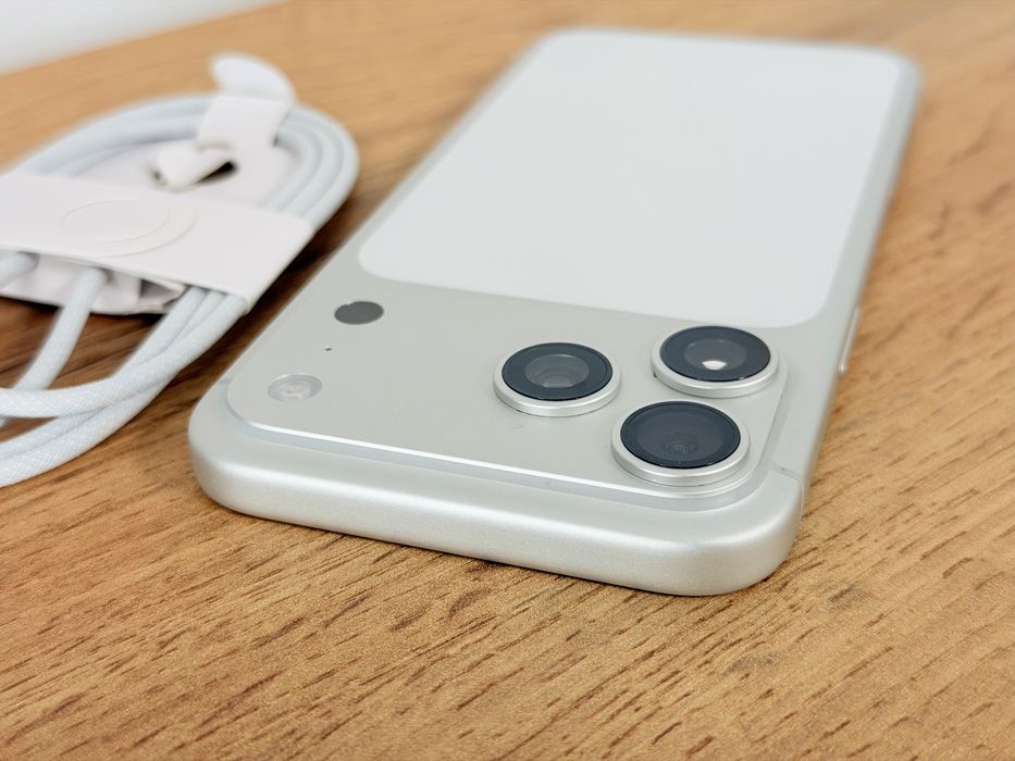 iPhone 17 Pro Max  Перфектен!!!