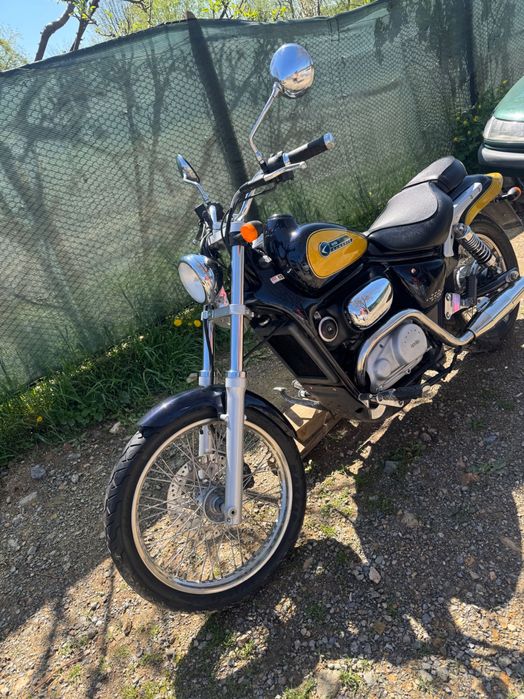 Aprlia 125/2T чопър